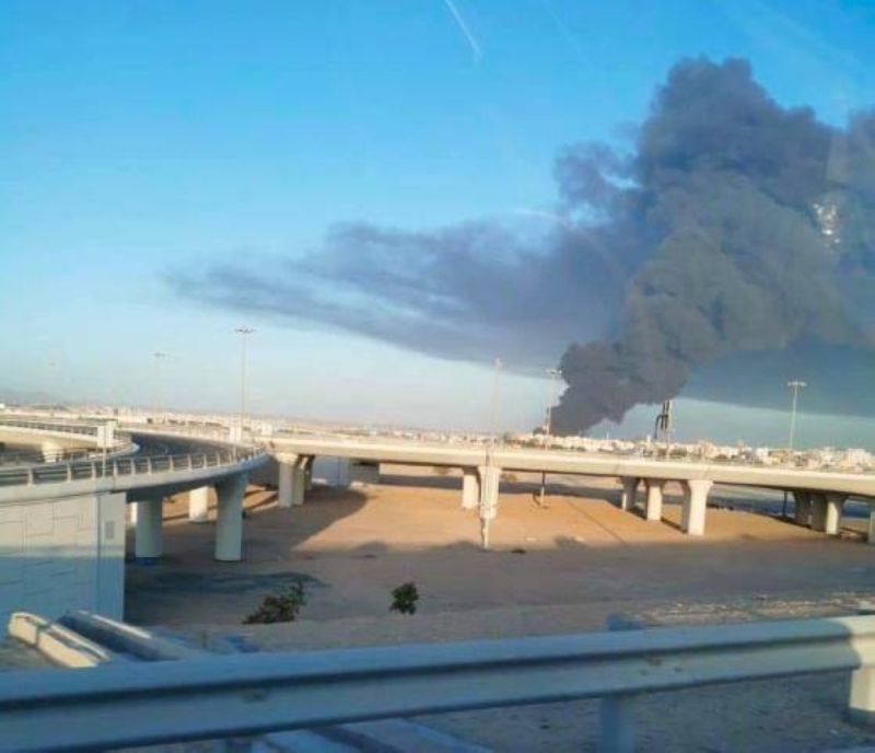 التحالف: عملية عدائية استهدفت محطة توزيع المنتجات البترولية لأرامكو في جدة ونشوب حريق في خزانين للمنشأة