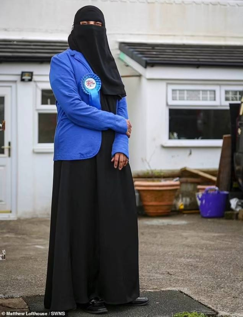 شاهد.. أول امرأة مسلمة منتقبة تترشح لحزب المحافظين بمنطقة بلاكبيرن في بريطانيا
