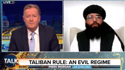 شاهد.. متحدث طالبان يثير جدلًا واسعًا باعتراف مفاجئ عن بناته!