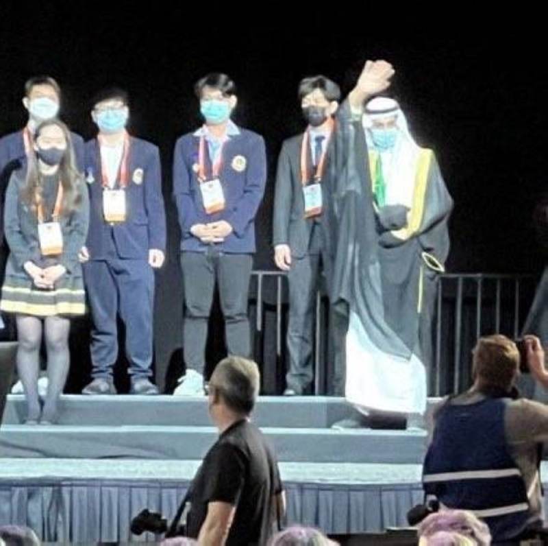 شاهد .. ردة فعل الطلاب والطالبات السعوديين لحظة إعلان فوزهم بـ 22 جائزة علمية في معرض آيسف 2022