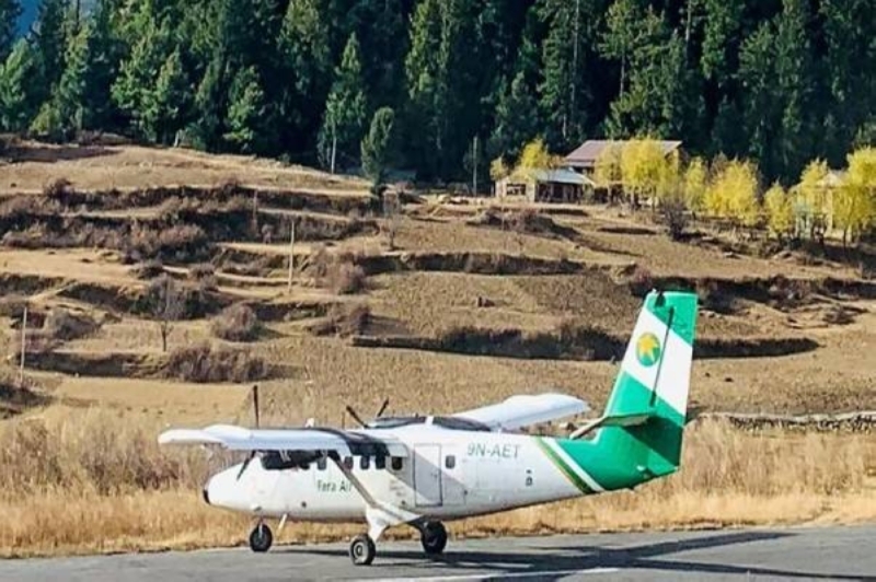 كانت تقل 22 راكباً.. شاهد: أول صورة للطائرة المفقودة في نيبال بعد العثور عليها