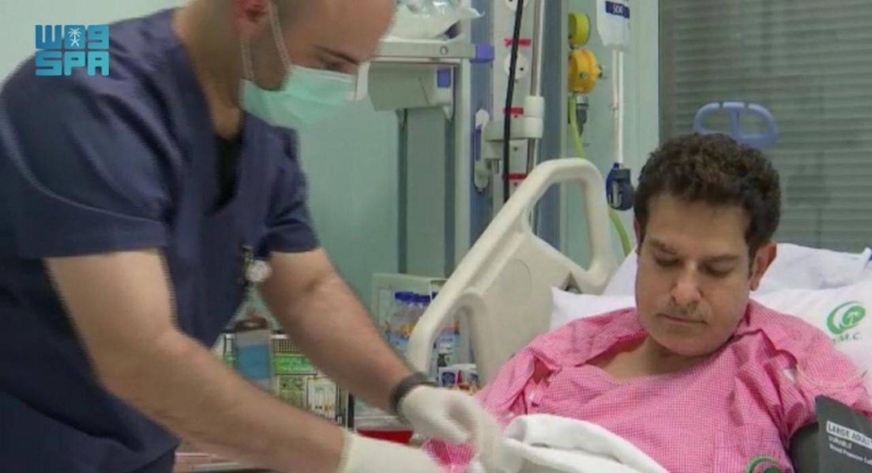 بالصور: الصحة السعودية تنقذ حياة رئيس البعثة الطبية الإيرانية بعد تعرضه لأزمة قلبية