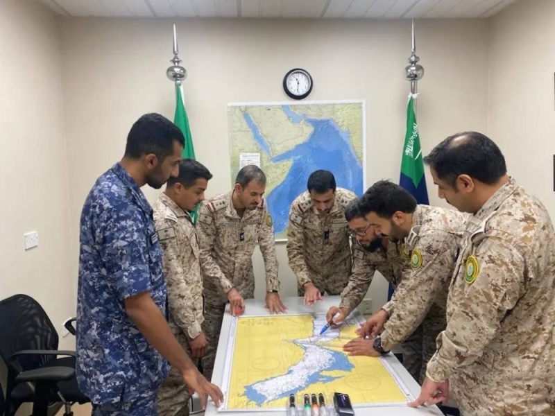 بقيمة 20 مليون دولار .. البحرية السعودية تضبط وتصادر كمية ضخمة من الحشيش والهيروين في خليج عمان - صور