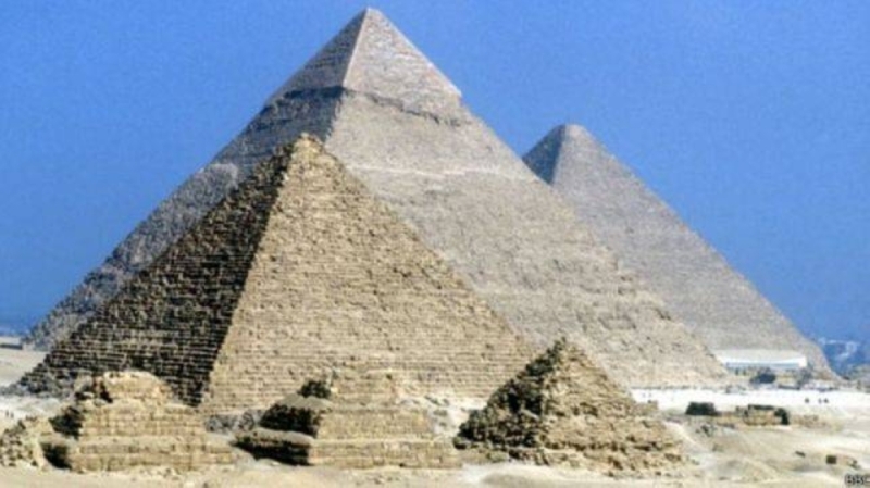 منظر طبيعي اختفى.. حل لغز بناء أهرامات الجيزة في مصر بعد 4500 عام