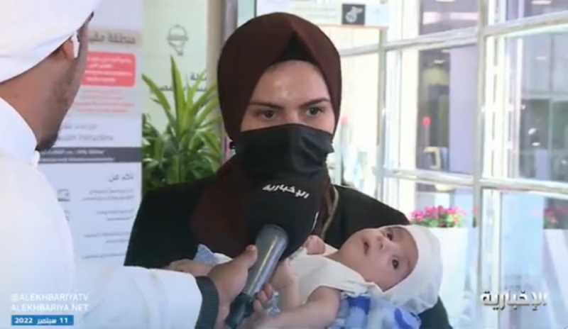  شاهد : أول تعليق لوالدة التوأم السيامي العراقي "علي وعمر" بعد وصولهما إلى الرياض