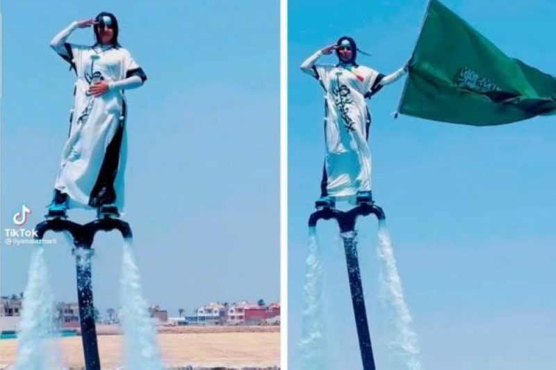 شاهد: فتاة سعودية تحتفل باليوم الوطني بعرض مثير داخل مياه البحر
