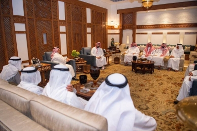 ولي العهد يستقبل ملك البحرين ويقيم مأدبة عشاء تكريماً له -صور