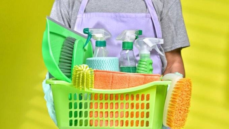 خبراء يحذرون من منتجات التنظيف المنزلية: تسبب 4 أنواع من السرطان