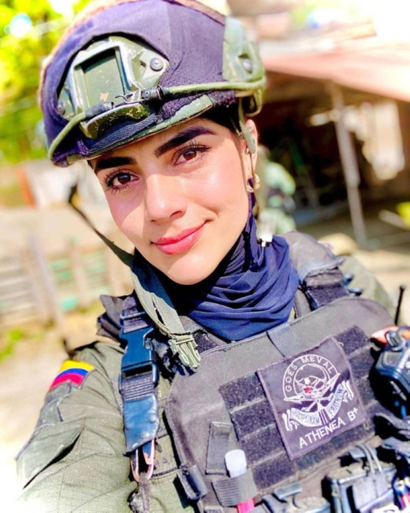 شاهد: «أجمل  شرطية في العالم» تكشف تفاصيل عملها في أخطر مدينة