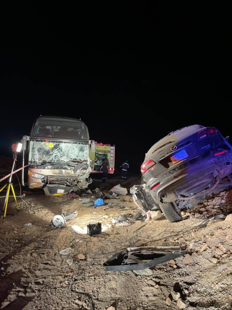 بالصور: حادث تصادم مروع بين مركبتين بمحافظة العقيق.. والهلال الأحمر يكشف عدد الوفيات والمصابين