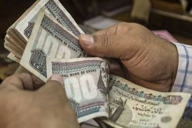 خبير مالي يكشف عن المصير المتوقع للجنيه المصري أمام الدولار