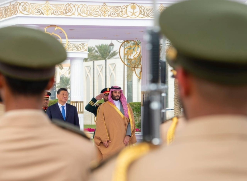 شاهد .. مراسم استقبال رسمية للرئيس الصيني في الديوان الملكي بقصر اليمامة في الرياض