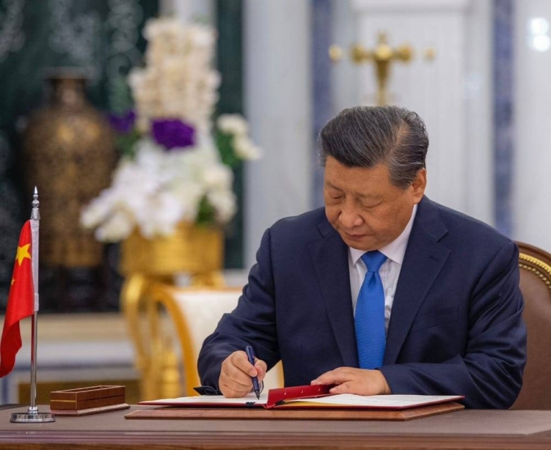 ‏شاهد: خادم الحرمين ورئيس الصين‬⁩  يوقعان  اتفاقية الشراكة الإستراتيجية الشاملة بين البلدين