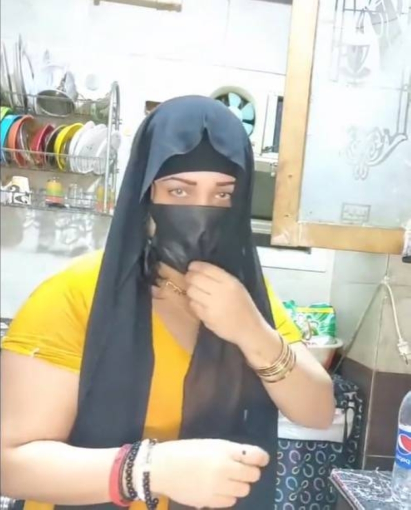 بالصور: تفاصيل القبض على يوتيوبر مصرية شهيرة نشرت فيديوهات فاضحة مقابل ألف دولار أسبوعيا