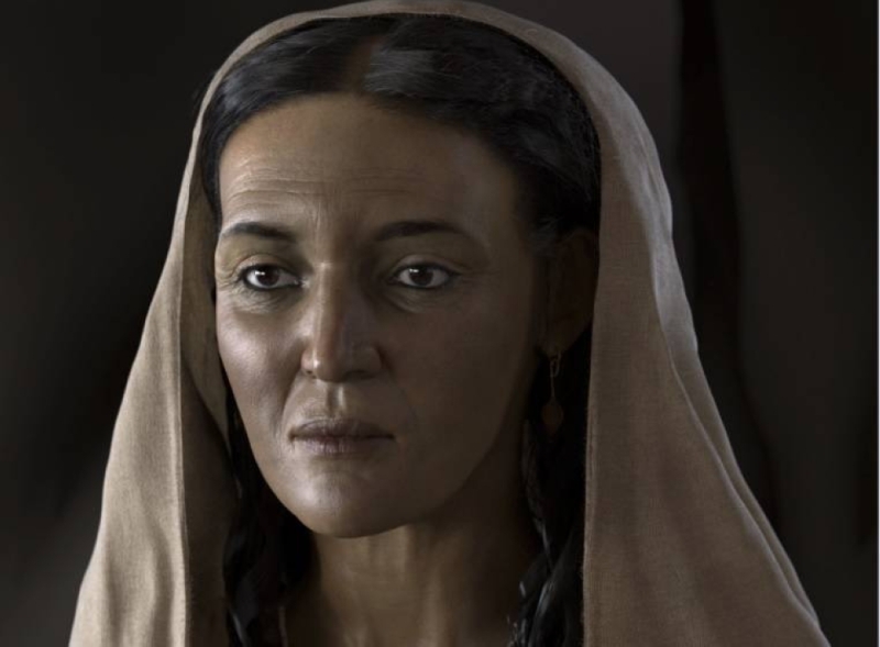 شاهد.. تفاصيل إعادة بناء وجه امرأة عاشت قبل 2000 عام في محافظة العُلا