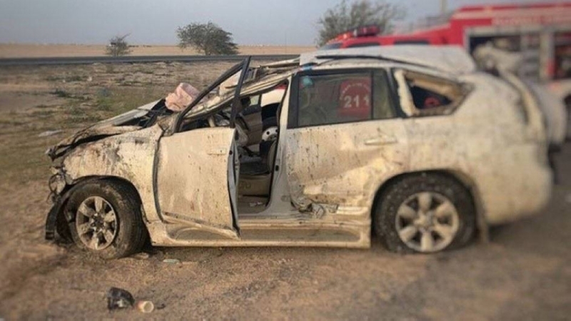 بالصور.. وفاة مسن وإصابة 6 أفراد من عائلة سعودية في حادث تصادم مروع بالكويت