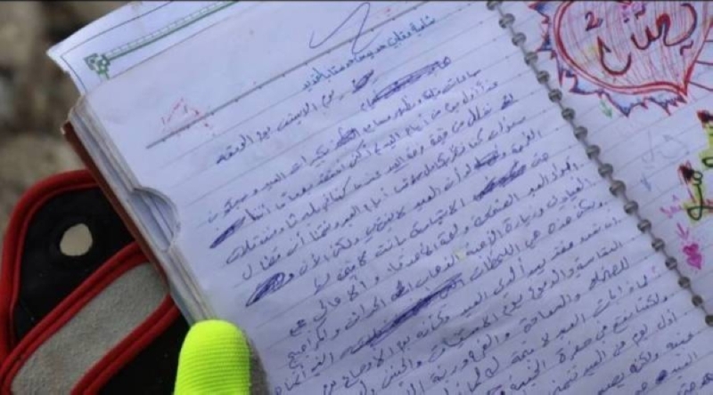 "ماتت رغبتي في كل شيء".. شاهد: العثور على مذكرات مؤثرة لطفلة سورية أسفل الأنقاض