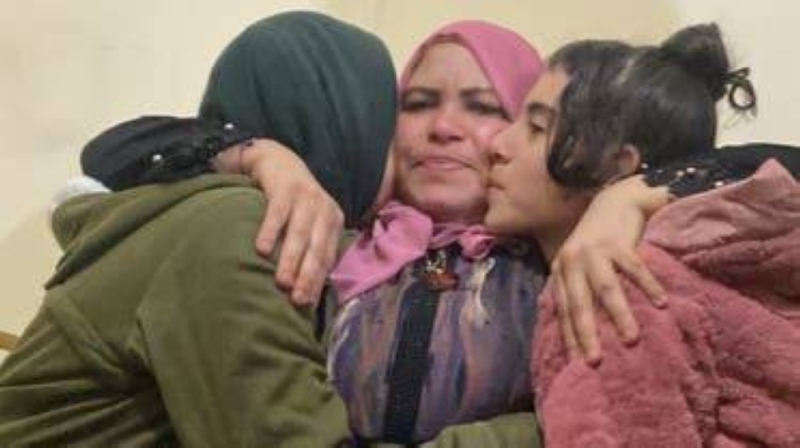 واقعة غريبة.. امرأة مصرية متهمة بقتل زوجها تنجو من حبل المشنقة بعدما ارتدت ملابس الإعدام