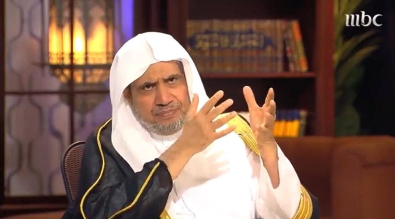 بالفيديو.. "العيسى" يكشف حكم زيارة المسلمين لأماكن عبادة الغير مسلمين