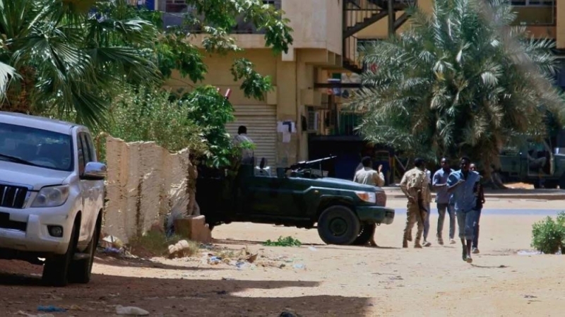 السودان.. قوات الدعم السريع تعلن تعرضها لهجوم من طيران أجنبي.. وتوجه رسالة للمجتمع الدولي