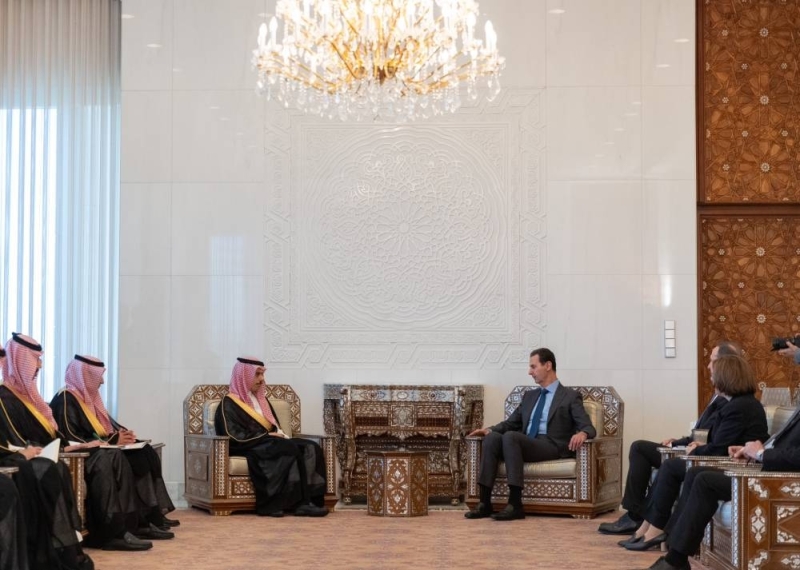 شاهد: بشار الأسد يستقبل الأمير "فيصل بن فرحان " وذلك في إطار زيارة رسمية لسوريا