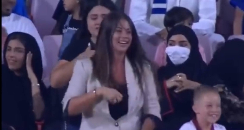 شاهد: ردة فعل زوجة لاعب نادي العدالة بيدرو ميجيل بعد تسجيله هدف في مرمى الهلال