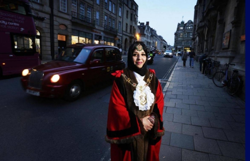 بالصور: من هي "لبنى أرشد" أول مسلمة تتولى منصب عمدة مدينة أكسفورد ببريطانيا؟