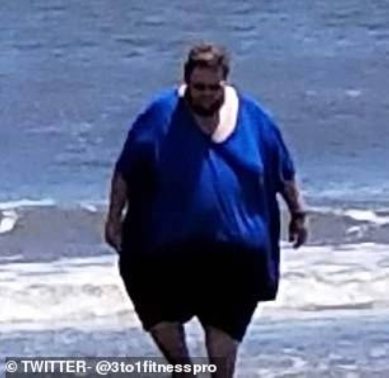 شاهد: ماذا حدث لجسم  أمريكي "سمين"  بعدما  خسر أكثر من 163 كيلو من وزنه