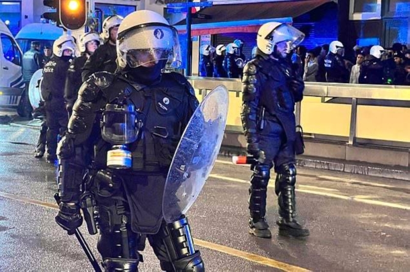 الاحتجاجات تهز فرنسا بعد مقتل مراهق على يد شرطي.. شاهد: أعمال شغب وسرقة متاجر
