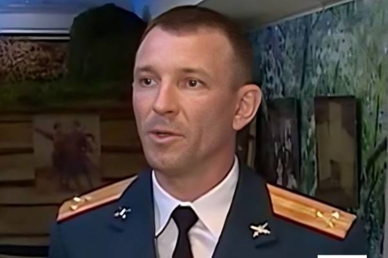 أقيل من منصبه فجأة.. جنرال روسي بارز في جبهة أوكرانيا يتهم  وزير الدفاع بـ"الخيانة"