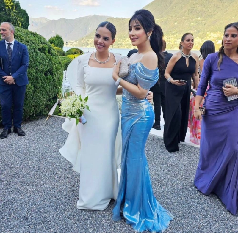 شاهد.. أحدث ظهور ل " لجين عمران" في حفل زفاف ابنة شقيقة الفنانة غادة عبد الرازق بإيطاليا