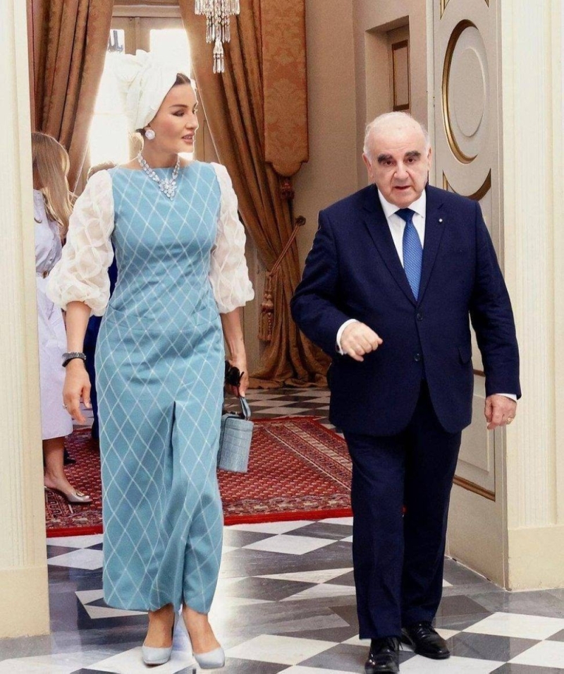 شاهد.. أحدث ظهور للشيخة موزا والدة أمير قطر في مالطا