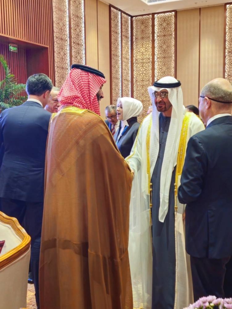 شاهد.. حديث جانبي بين ولي العهد ورئيس الإمارات خلال قمة العشرين في الهند