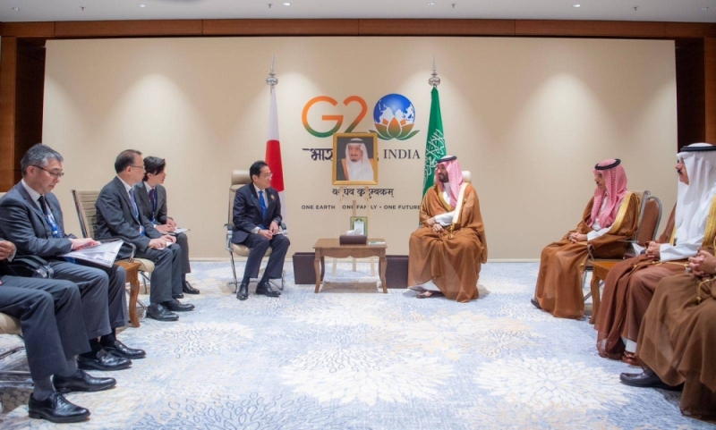بالصور : ولي العهد يلتقي رئيس وزراء اليابان على هامش انعقاد قمة مجموعة العشرين
