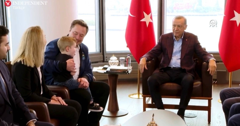 شاهد : أردوغان يستقبل إيلون ماسك وابنه في نيويورك والكشف عن السبب