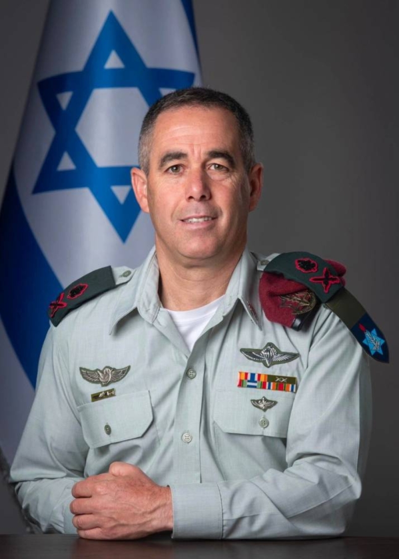 صورة للحظة القبض على الجنرال الإسرائيلي نمرود علوني وأسره على يد الفصائل الفلسطينية