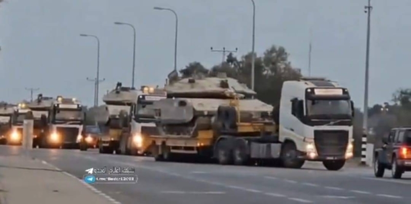 "تكلفة الواحدة 8 ملايين دولار".. شاهد: إسرائيل ترسل دبابات ميركافا إلى الحدود مع قطاع غزّة