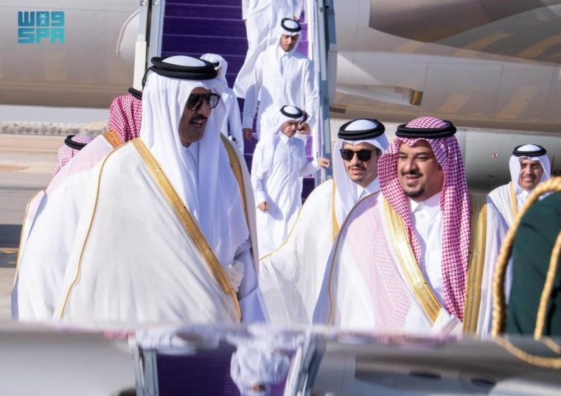 شاهد.. أمير قطر يصل إلى المملكة للمشاركة في ‎قمة الرياض