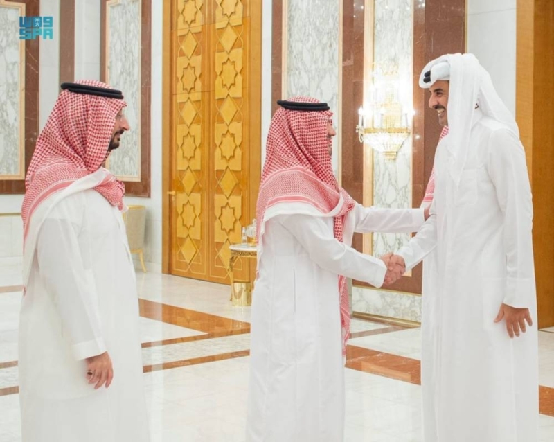 بالصور :ولي العهد‬⁩ و أمير قطر يبحثان العلاقات الثنائية وتطورات الأوضاع في غزة
