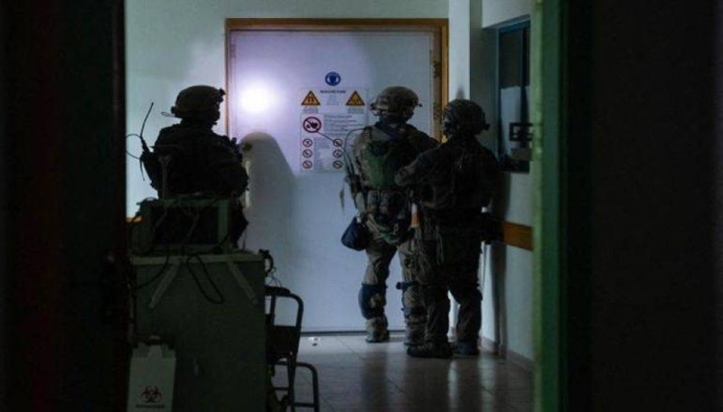 الجيش الإسرائيلي يكشف ماذا عثر داخل مجمع الشفاء بعد اقتحامه