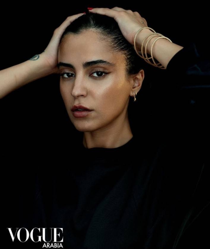 من هي الممثلة السعودية " أضواء بدر " التي جذبت الأنظار في مهرجان البحر الأحمر السينمائي بجدة؟