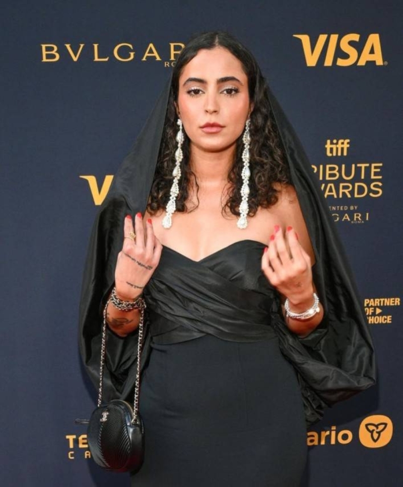 من هي الممثلة السعودية " أضواء بدر " التي جذبت الأنظار في مهرجان البحر الأحمر السينمائي بجدة؟