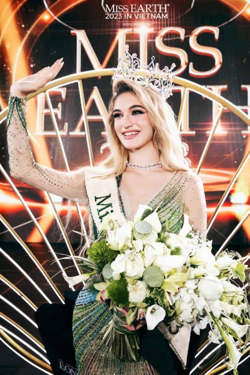 شاهد: فوز  الألبانية " دريتا زيري" بلقب ملكة جمال الأرض 2023