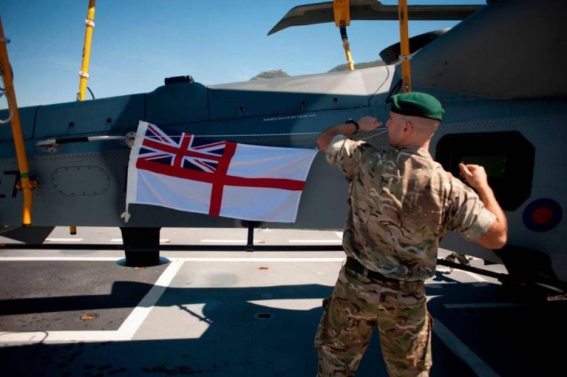 بريطانيا تنسق مع واشنطن لتوجيه ضربات عسكرية على أهداف حوثية داخل الأراضي اليمنية