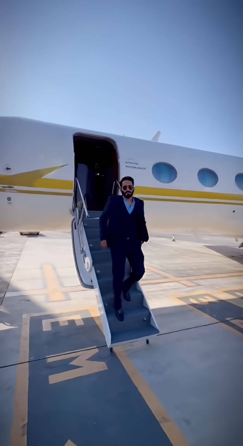 شاهد: مشهور سناب "عبدالرحمن المطيري " يشتري طائرة خاصة وفيديو يوثق لقطات من داخلها