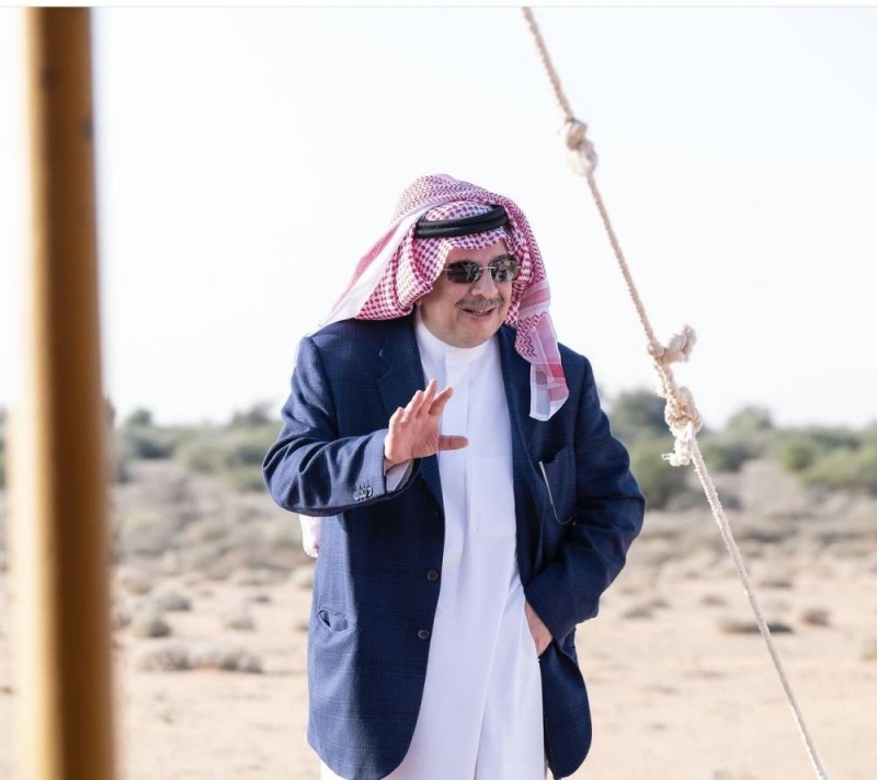 شاهد.. صور حديثة للأمير سلطان بن فهد في روضة التنهات بالرياض