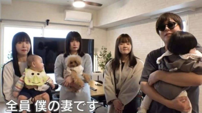 ياباني يتزوج من 4 زوجات ولديه صديقتان ويرغب في إنجاب 54 طفلا لسبب غريب!