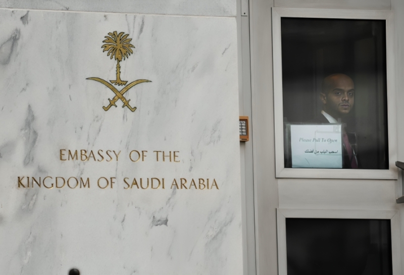 أول تعليق من سفارة المملكة في واشنطن بشأن تعرض طالبة سعودية للضرب على يد طالب أمريكي بشيكاغو