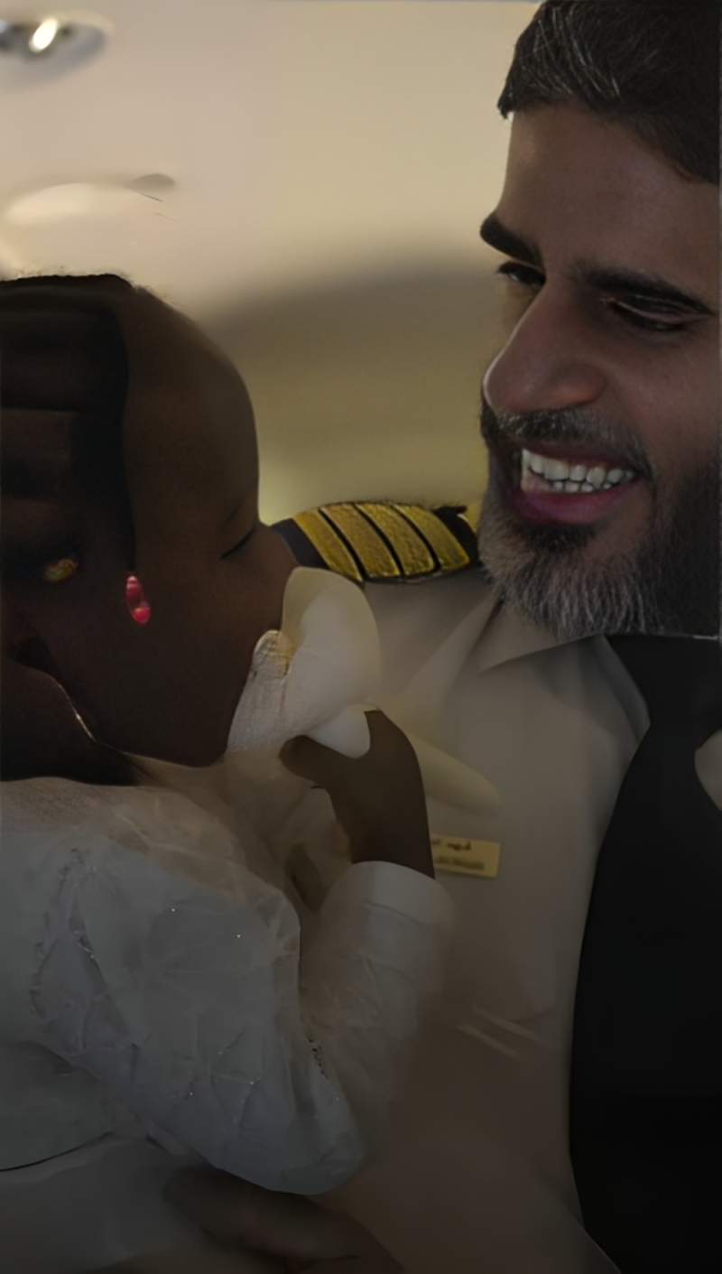 مصادفة مؤثرة .. قصة وفاة الطيار السعودي  " فهد الحسين"  الذي نقل التوأم السيامي النيجيري-صور