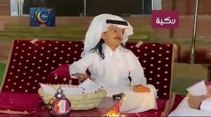بالفيديو: مذيع يفاجئ "أبو بسمة" بسؤال عن طول زوجته